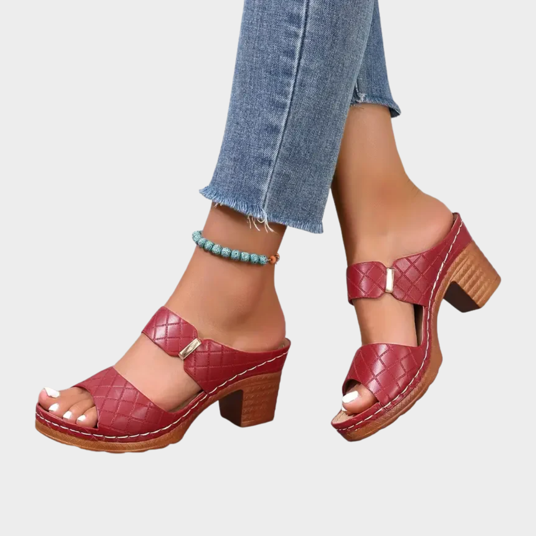ARAH | CHIC SUPPORTIVE SANDALS