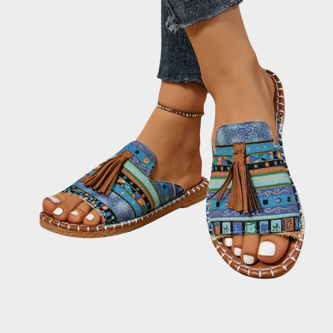 LORRAINE | CASUAL SUPPORTIVE SANDALS.