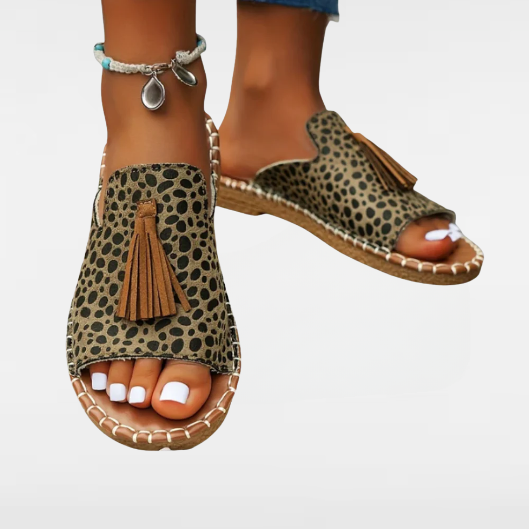 LORRAINE | CASUAL SUPPORTIVE SANDALS.