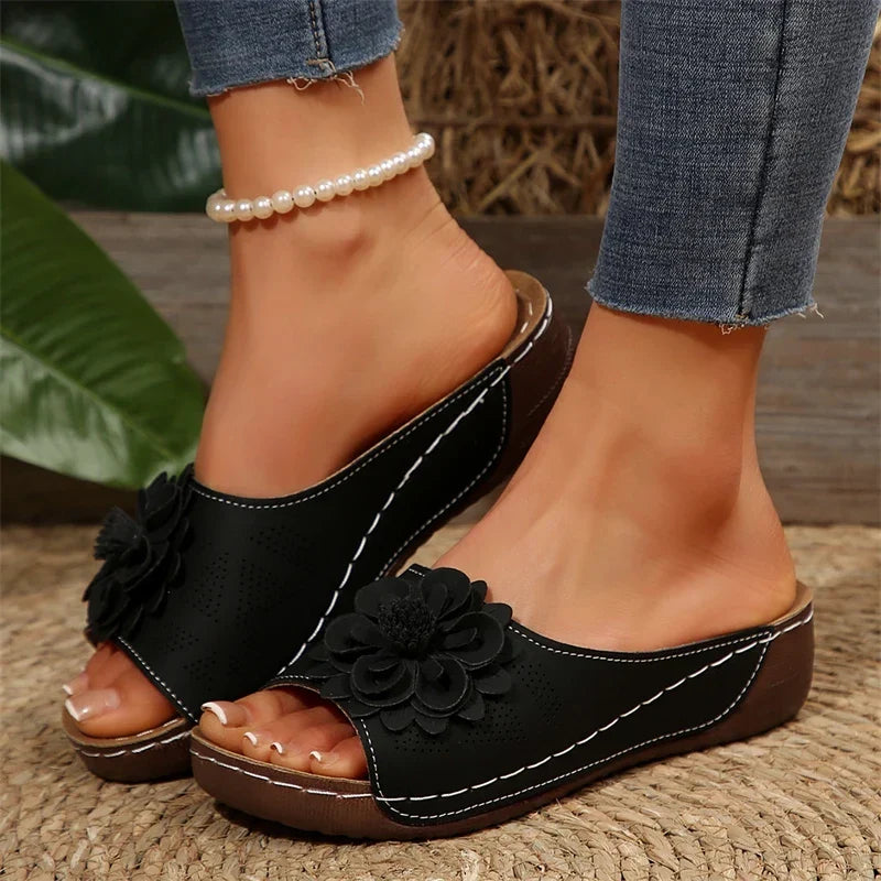 REGINE | STYLISH ORTHOPEDIC FLOWER SANDALS