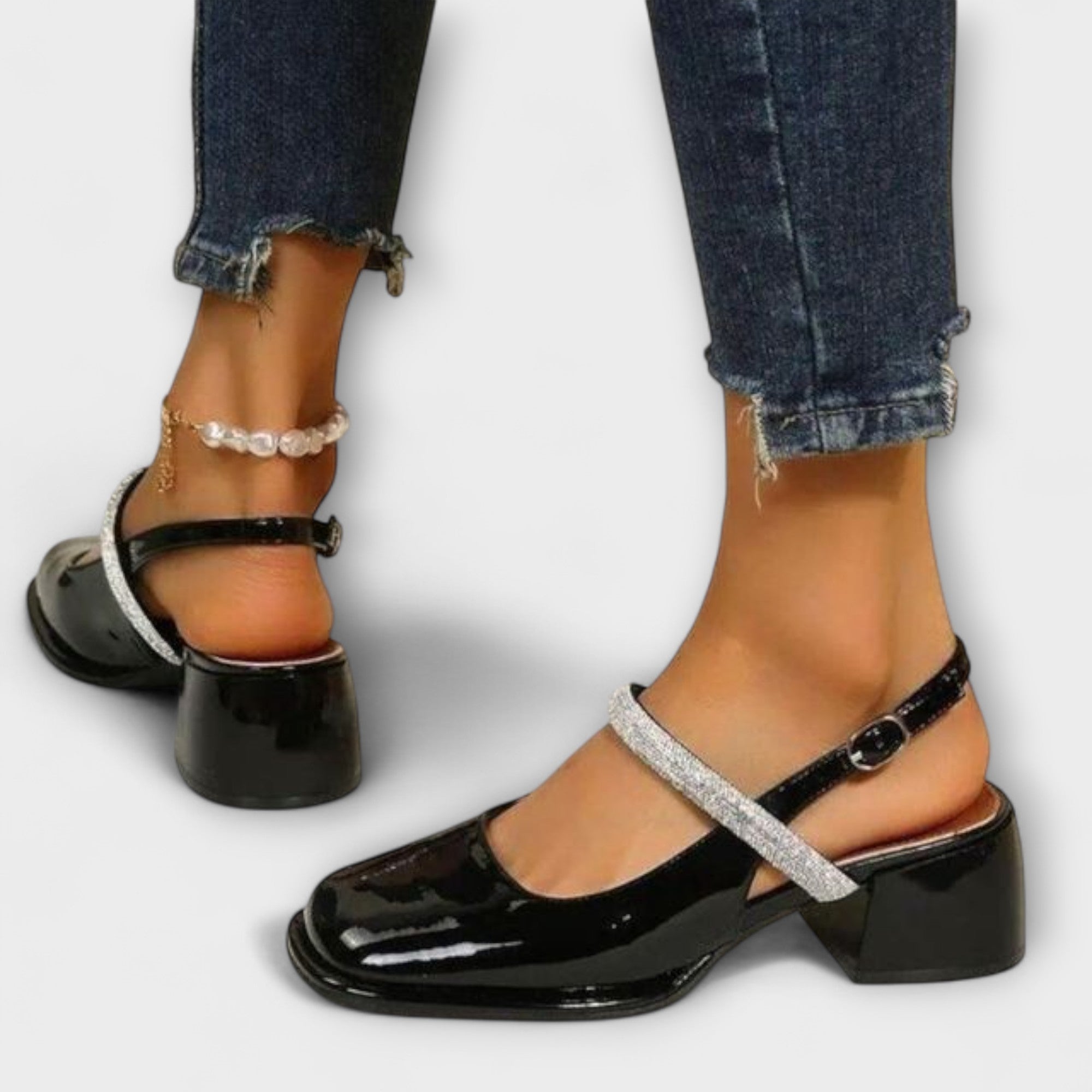 Benisse - Stylish Sandals