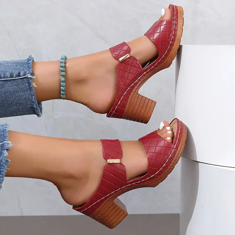 ARAH | CHIC SUPPORTIVE SANDALS